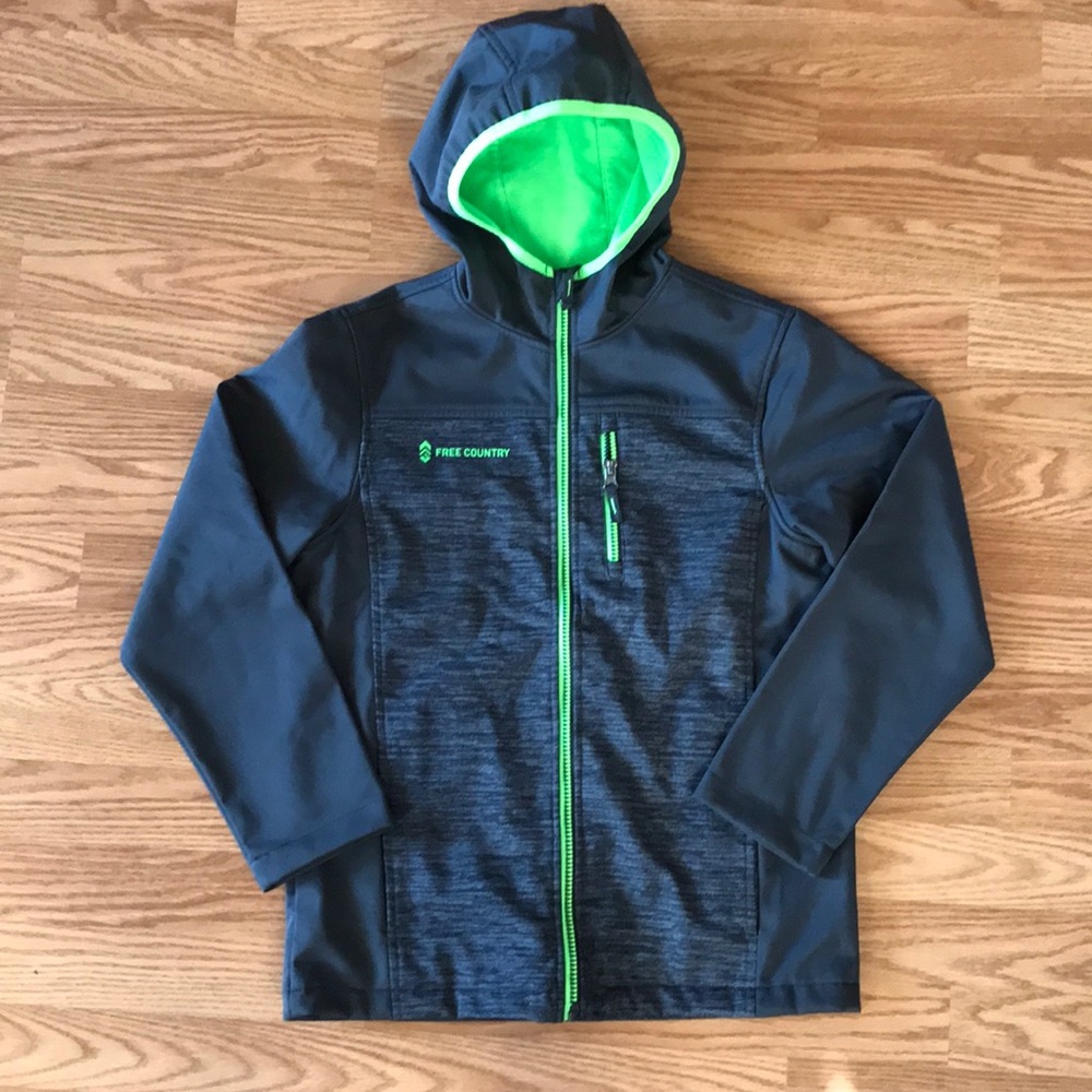 Free Country boys jacket. Like new.